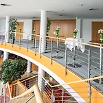 アマデオ シャッフェンラス 4*