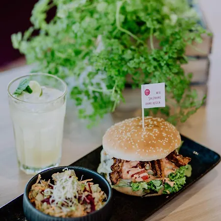 Hotel Amadeo Schaffenrath 4*