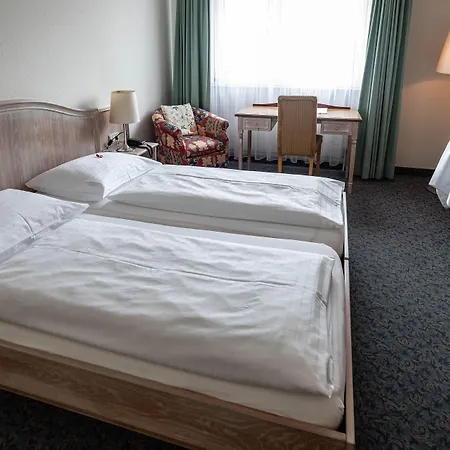 Amadeo Schaffenrath 4*