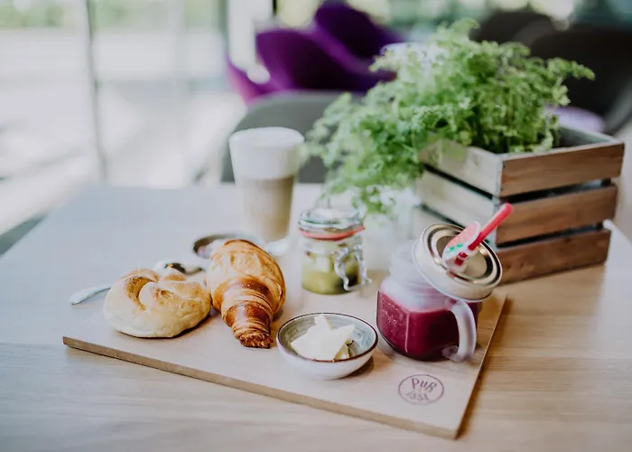 アマデオ シャッフェンラス ホテル 4*