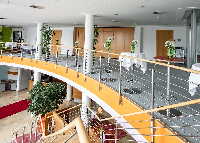 アマデオ シャッフェンラス 4*